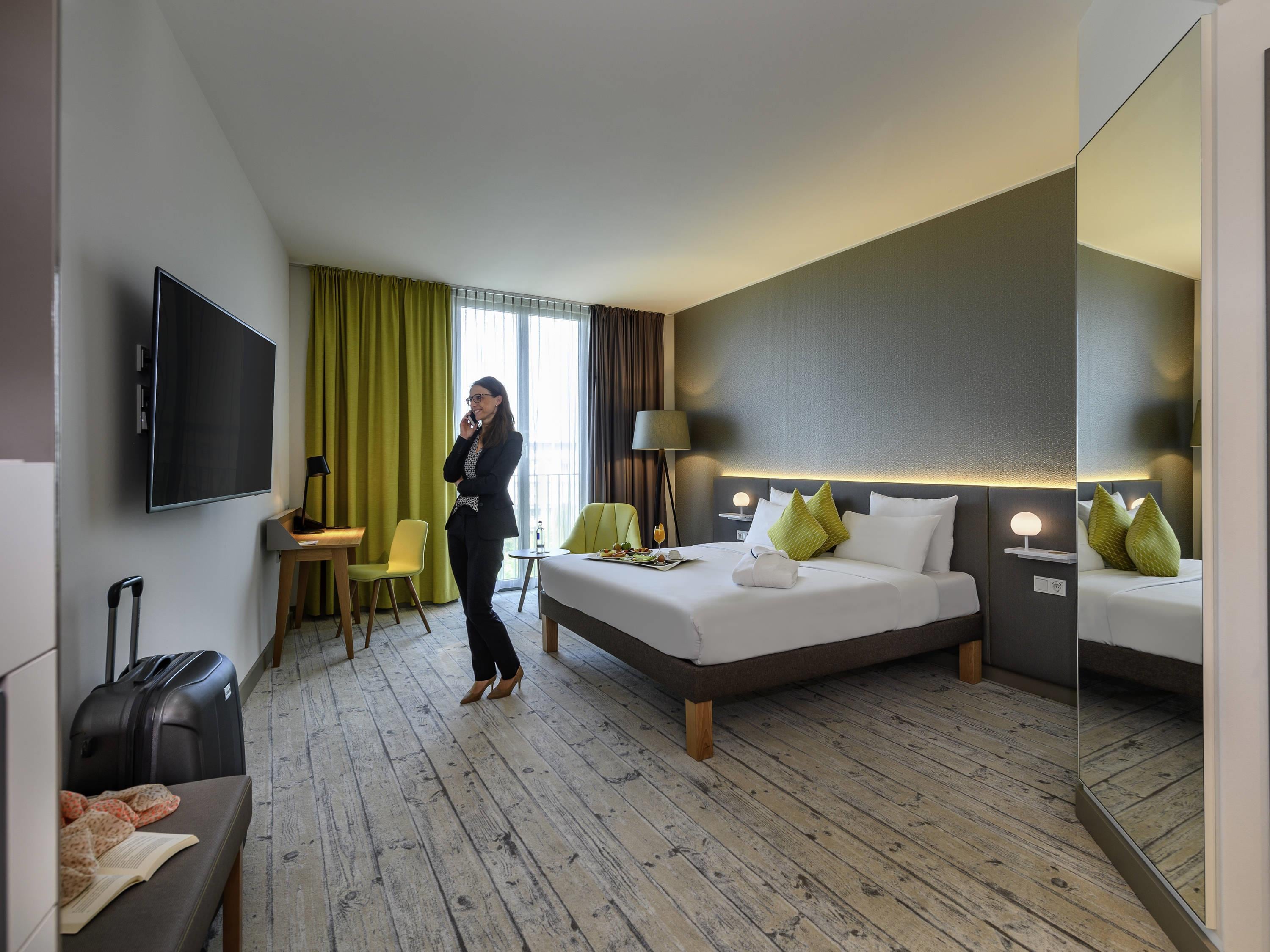 Novotel Muenchen Messe - Tap to explore photos
