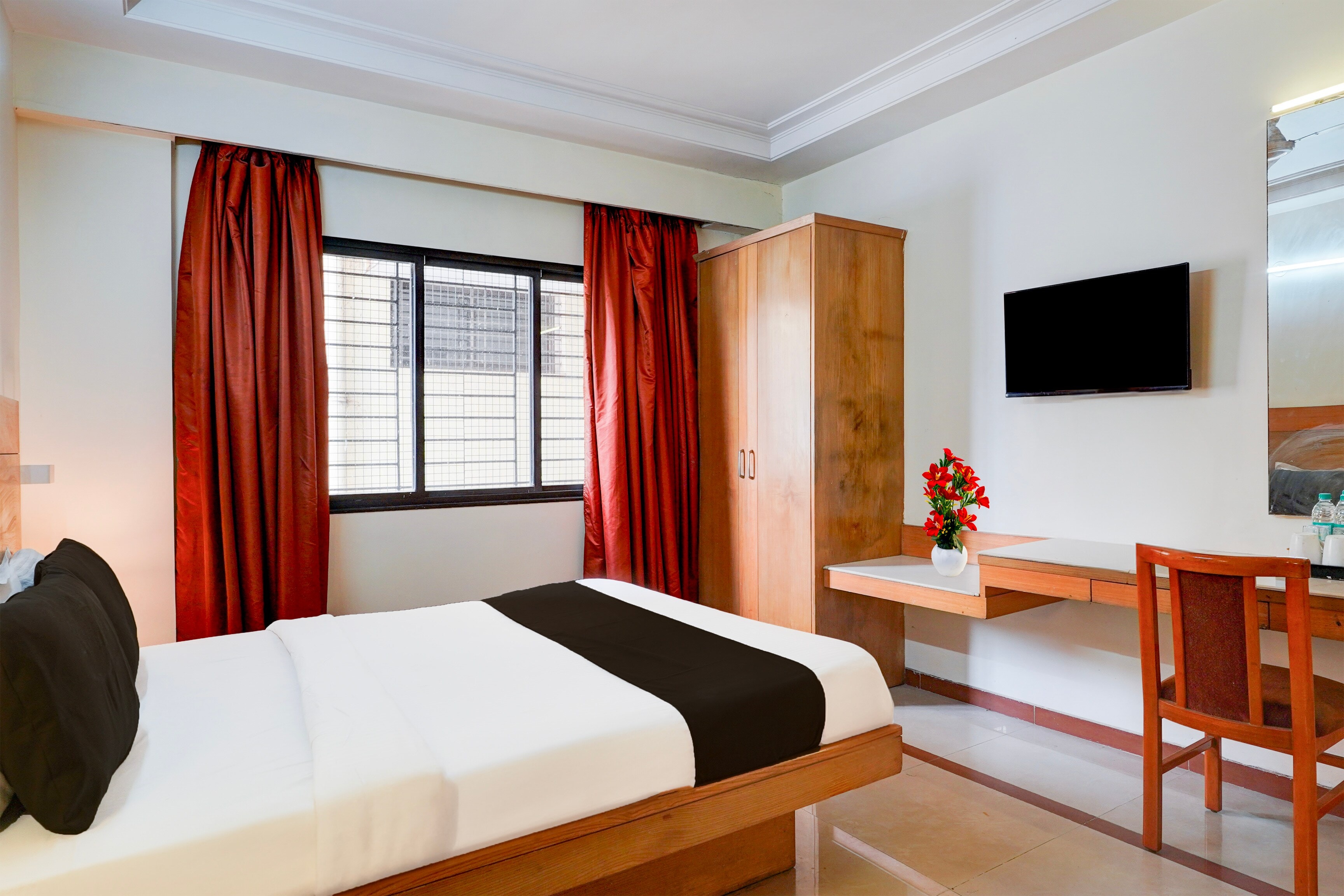 Hotel O Thimmaiah Rd Rajajinagar - Tap to explore photos