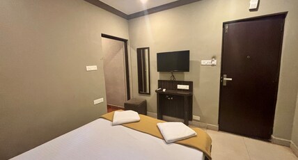 Sejal holiday Housee Room Type - standard premium