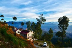 10 Nautical Miles | Mariner's Mountain Cottage