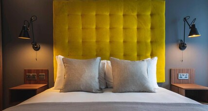 The Gate London City Room Type - Lifestyle Studio