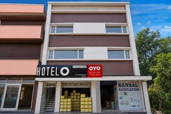 Hotel O by OYO Chandigarh Road Formerly Royal Woods