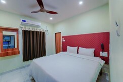 Hotel Mayuri Inn
