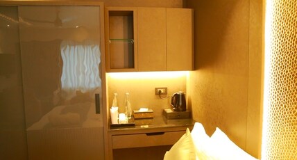 Paramount Residency Room Type - Executive Twin Room