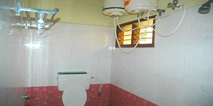 Sakthi Guest House - Tap to explore photos