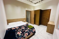 Puthussery Towers | Entite 2 BHK Apartments