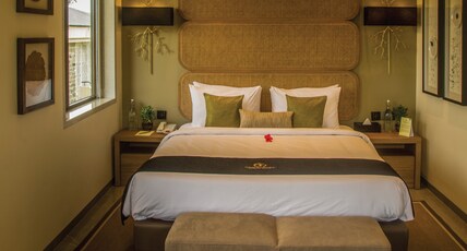 Fazlani Natures Nest- The Wellness Retreat Room Type - Premium Lake View Suite