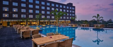 Essentia Luxury Hotel