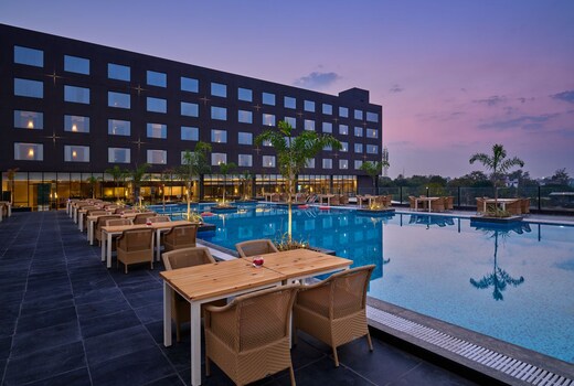Essentia Luxury Hotel