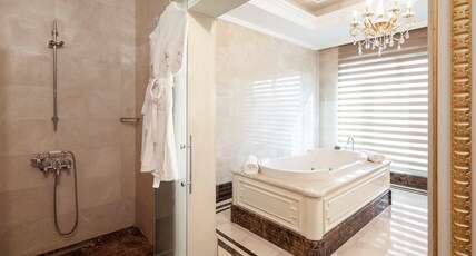 Crowne Plaza Hotel Istanbul - Asia Room Type - 1 Queen 1 Single Presidential Suite Crowne Plaza Hotel Istanbul - Asia Room Type - 1 Queen 1 Single Presidential Suite