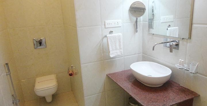 Hotel Banaras Haveli - Tap to explore photos