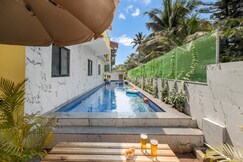Phoenix with Massive pool 2KM-200MTR from Clubs