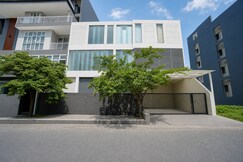 Hotel O near Ciputra Hospital formerly Veloura Living Citraland