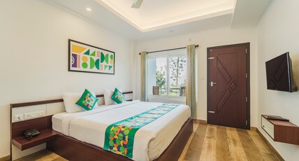 Treebo Wanderlust Residency With Mountain View Room Type - Standard Room with Mountain View