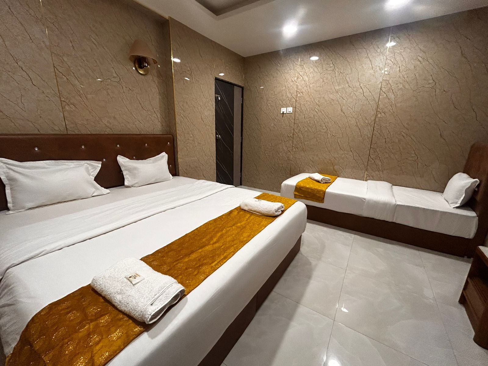 Hotel Grace - Tap to explore photos