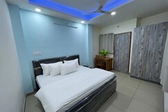 Hotel Kat Grand inn Near Anand Vihar By KAT Group
