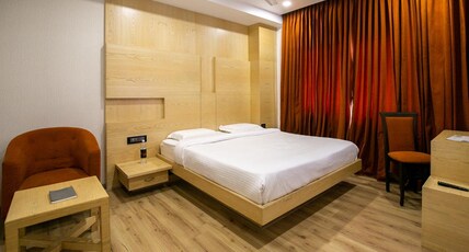 Vinayak suites Room Type - Deluxe Room