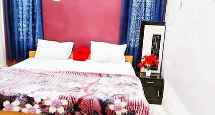 Hotel Swastik Residency Room Type - Bedroom 1