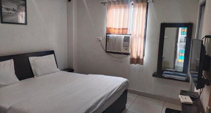 Rangbaari Stays Room Type - Deluxe  (Standard Room)