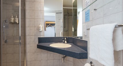 Holiday Inn Express Exeter M5, Jct. 29 Room Type - Standard Room with Free Hot Breakfast