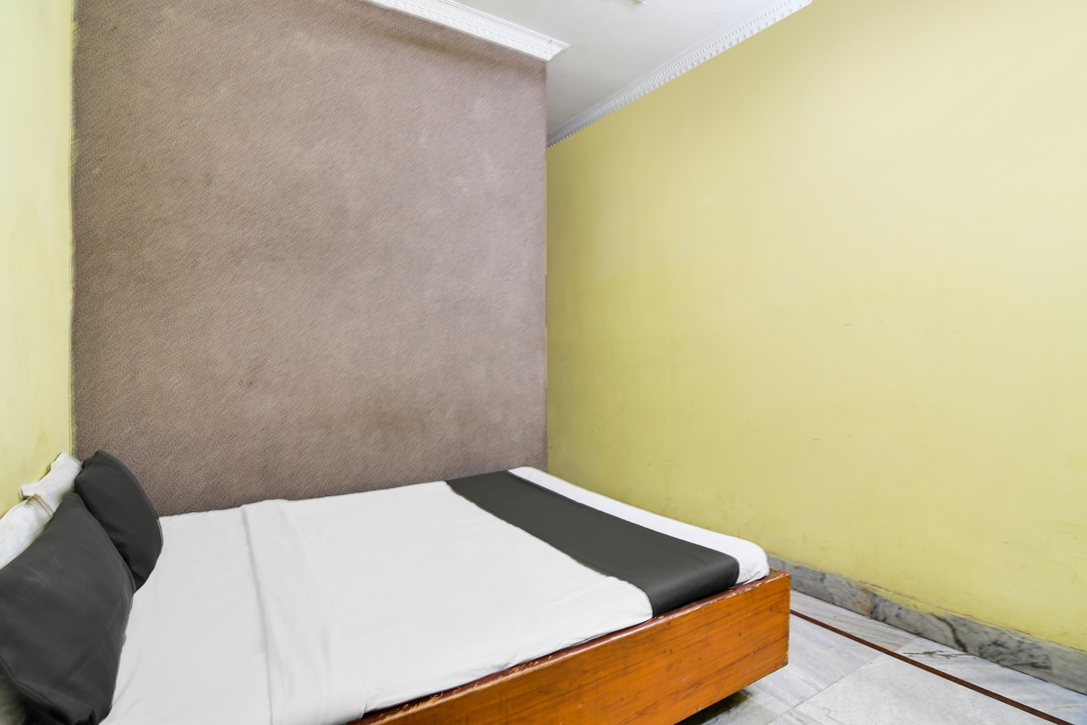Hotel O Prakash International - Tap to explore photos