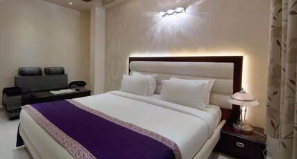 Hotel Central Residency Room Type - Deluxe Room