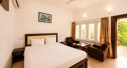 MPT Marble Rocks, Bhedaghat (500 mts to Dhuandhar Falls) Room Type - AC Room with Garden View