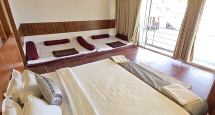Camp 21 Beach Holiday Homes | Rooms & Wi-Fi Room Type - Arabian Suite