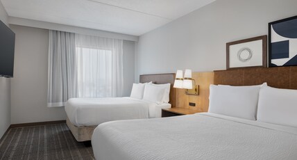 Staybridge Suites PORT ELGIN, an IHG hotel Room Type - 1 King 2 Queen 2 Bed Suite Addtl Bthr Grnd Flr Pet Staybridge Suites PORT ELGIN, an IHG hotel Room Type - 1 King 2 Queen 2 Bed Suite Addtl Bthr Grnd Flr Pet