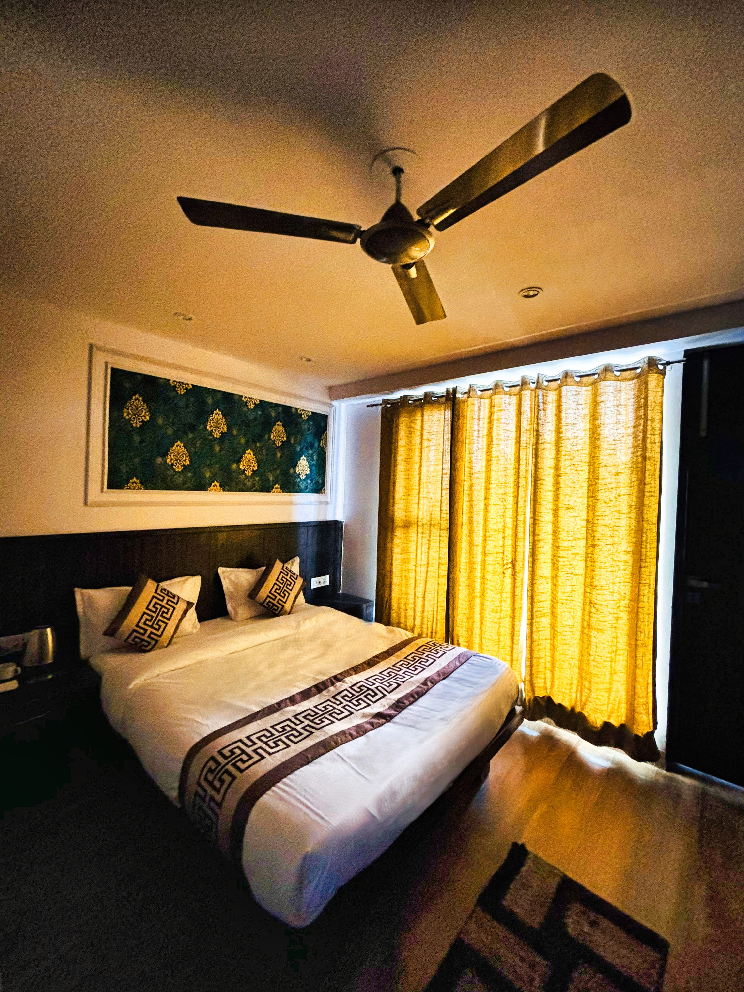 The HomeAste Residence, Rajouri Garden - Tap to explore photos