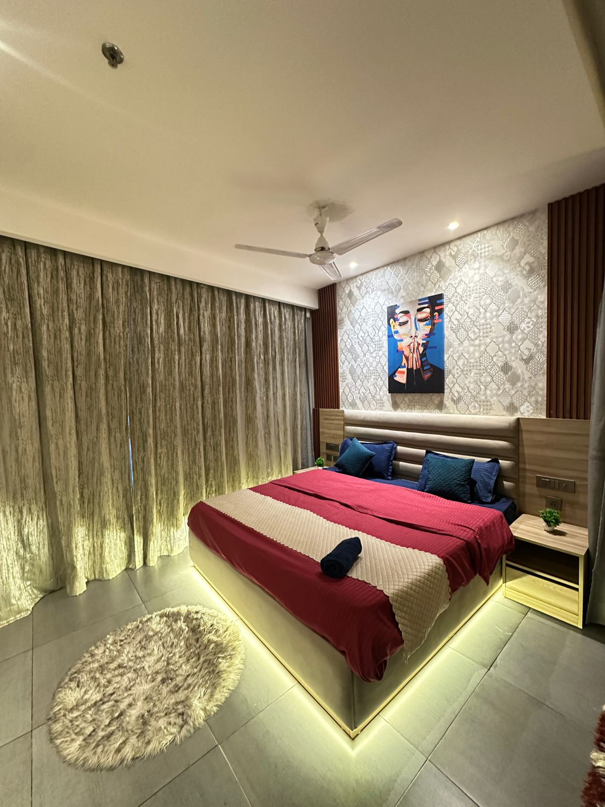 Cozy luxury spira suite with amazing view - Tap to explore photos