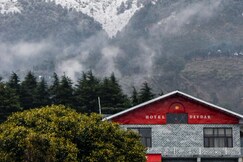 Hotel Devdar Resort