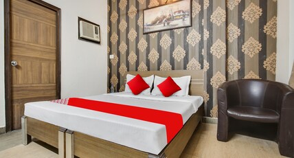 Hotel O Inder Inn Room Type - Classic