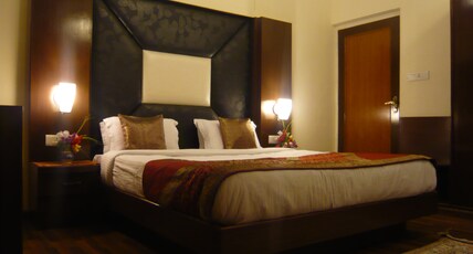Mountain Breeze Room Type - Deluxe Room 03