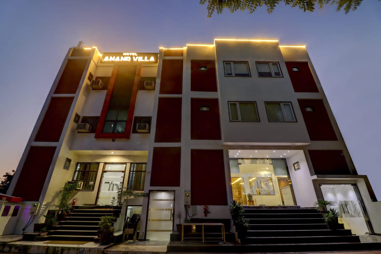 Hotel Anand Villa - Tap to explore photos