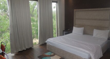 V Star Hotel Room Type - Super Deluxe