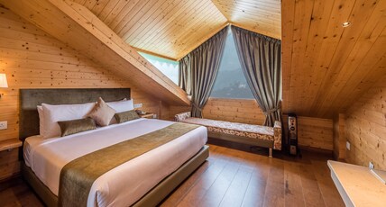 Udaan Himalayan Suites, Darjeeling Room Type - Attic Khachenjunga View Room