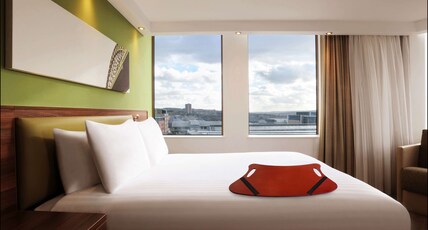 Hampton By Hilton Newcastle Room Type - QUEEN ACCESSIBLE ROOM NS