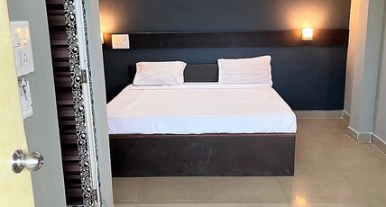 Mysuru Dine Room Type - Standard Non AC Room