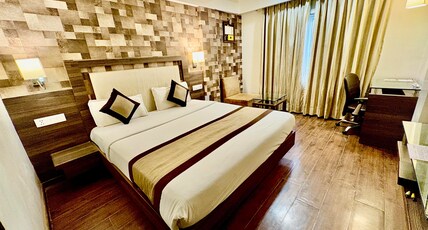 Hotel Aaram Orchard Room Type - Executive AC (Unmarried Couples Not Allowed)