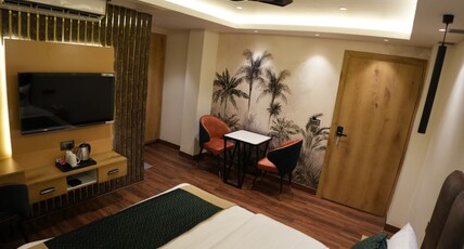 TWIN TREE Room Type - Deluxe Room