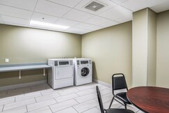 Holiday Inn Express & Suites Platteville
