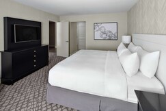 DoubleTree Suites by Hilton Hotel Charlotte - Southpark