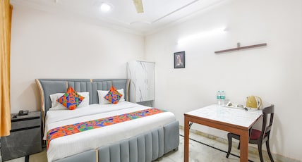 FabHotel The New Moon Room Type - Deluxe Room FabHotel The New Moon Room Type - Deluxe Room