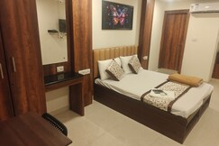 Ganesh Guest House Koyambedu Bus stand