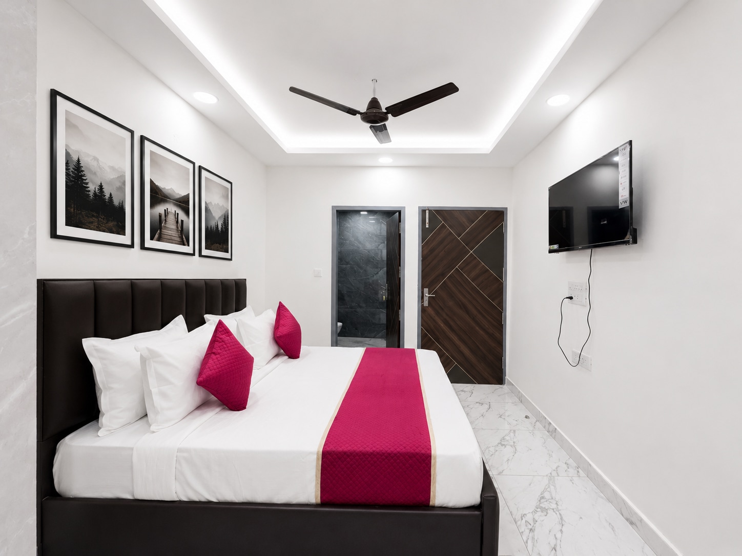 Mauryan Signature Hotel NHPC Metro - Tap to explore photos