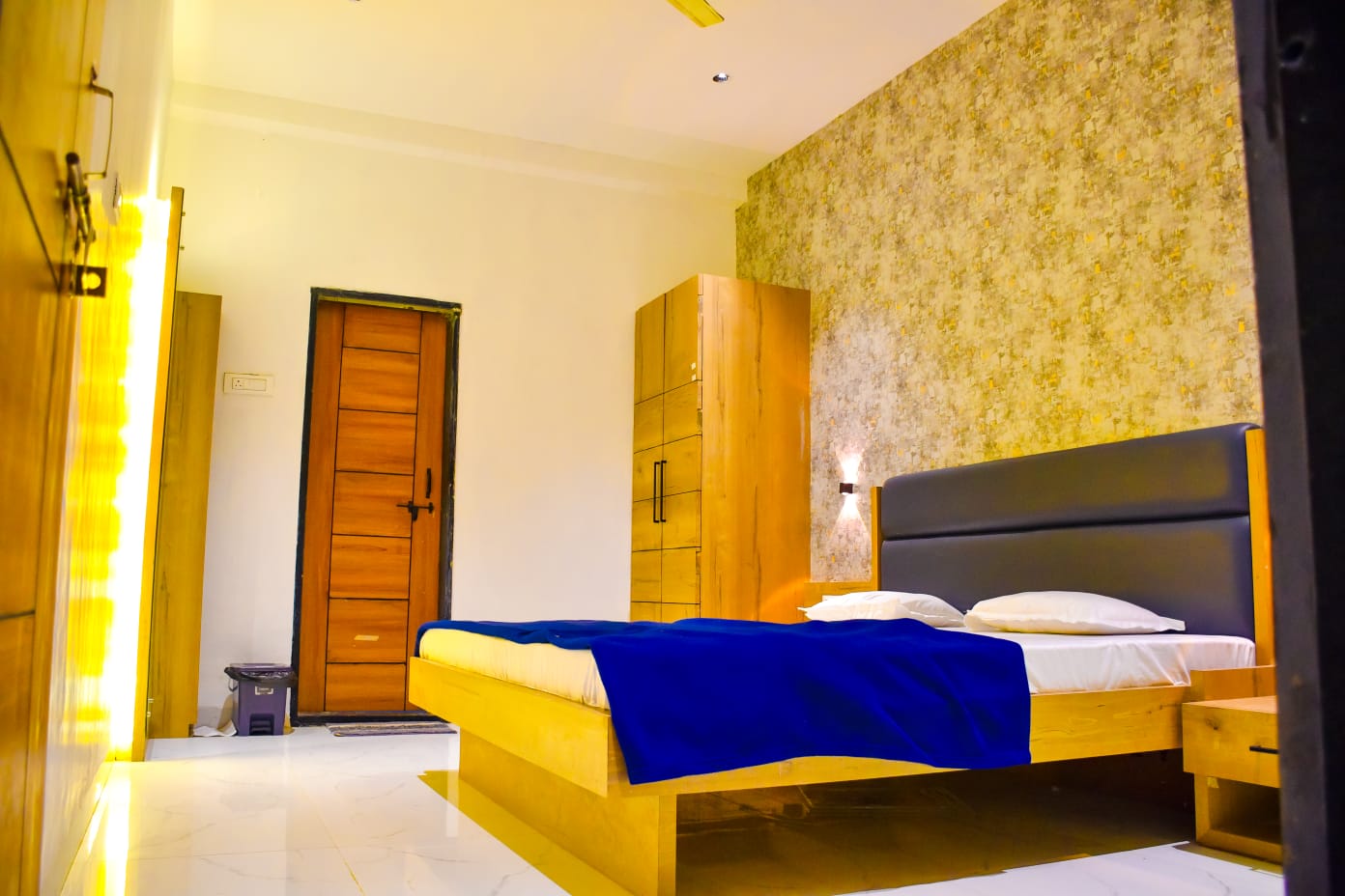 SARAF BANQUET HALL & LODGING BOARDING - Tap to explore photos