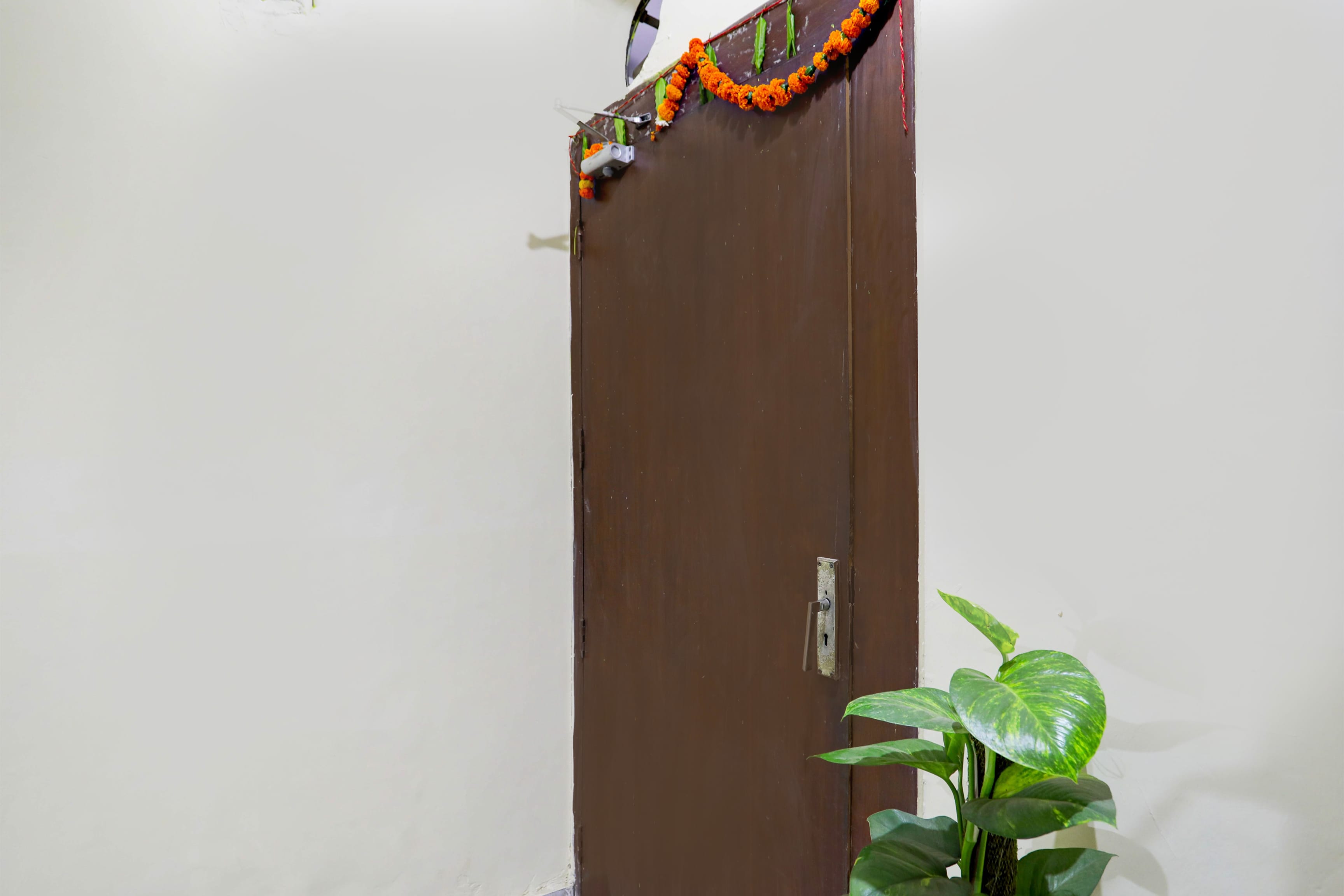 Hotel O Malviya Nagar Inn - Tap to explore photos
