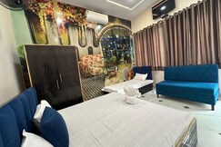 Hotel RK cafe and Restaurant