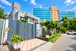 Enkay Residency Sector 15